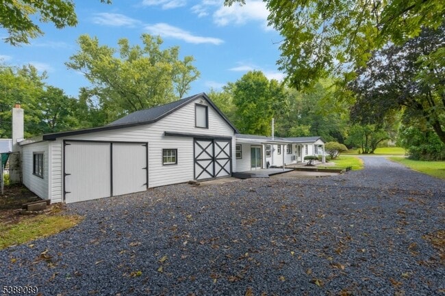 Building Photo - 68 Trenton Ave