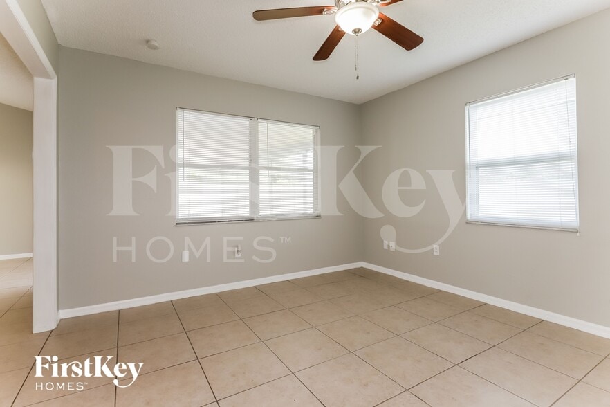 Building Photo - 4830 Mill Run Dr