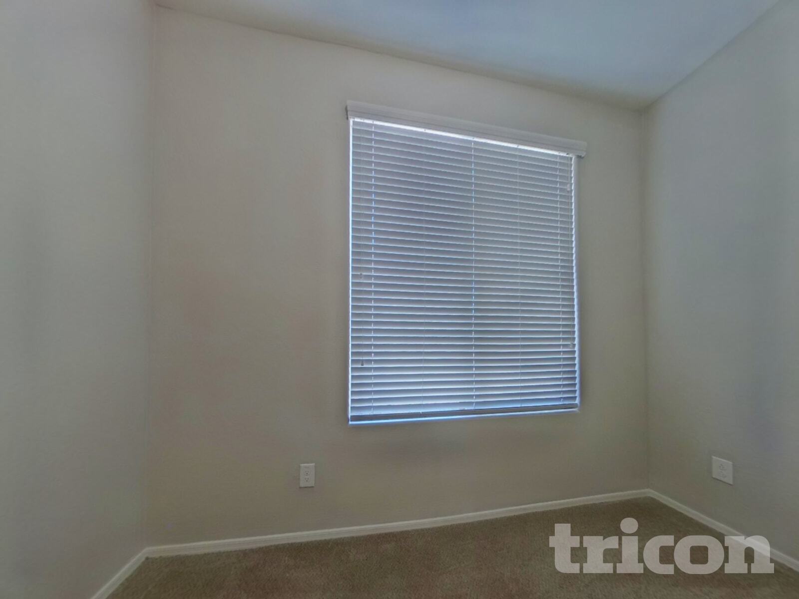 Building Photo - 21195 W Palm Ln