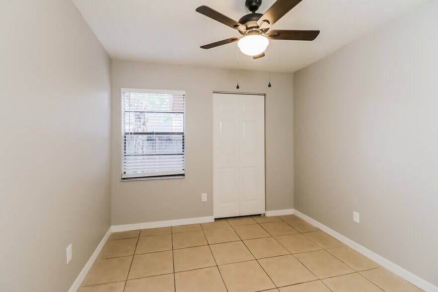 Building Photo - 18314 Swan Lake Dr