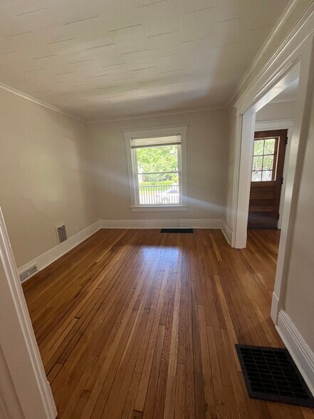 Building Photo - 53 Hubbell Park