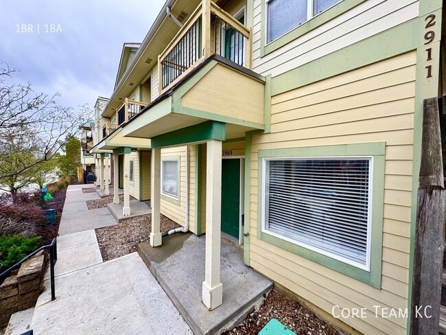 Building Photo - 2911 Cherry St