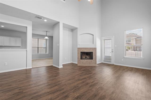 Building Photo - 1351 Kingston Pl