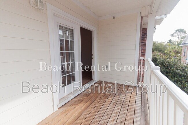 Building Photo - 2029 Silvercrest Dr