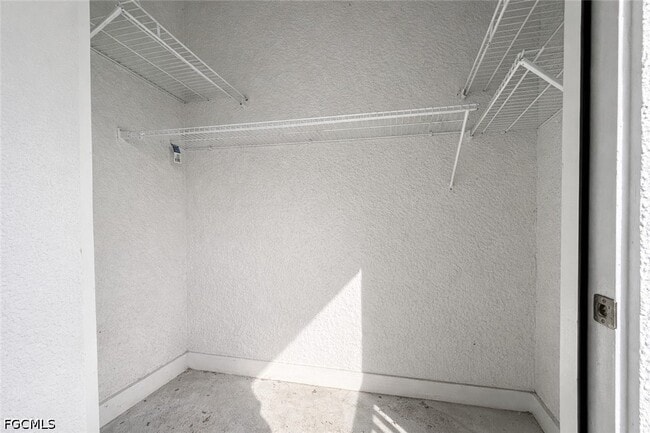 Building Photo - 3409 SW 8th Pl
