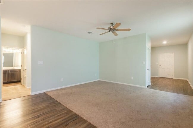 Building Photo - 108 Athena Way