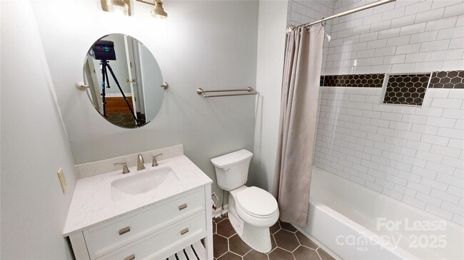 Building Photo - 414 Clarkson Green St