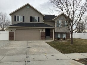 Building Photo - 1909 N 150 E