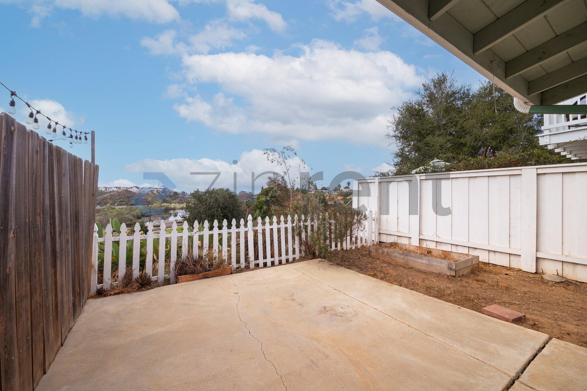 Building Photo - Unit 1515