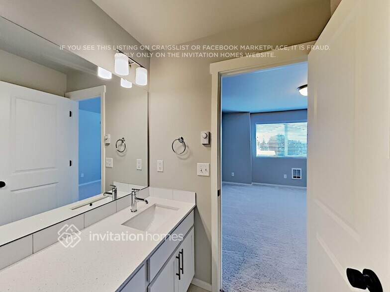 Building Photo - 6509 47th Ave NE