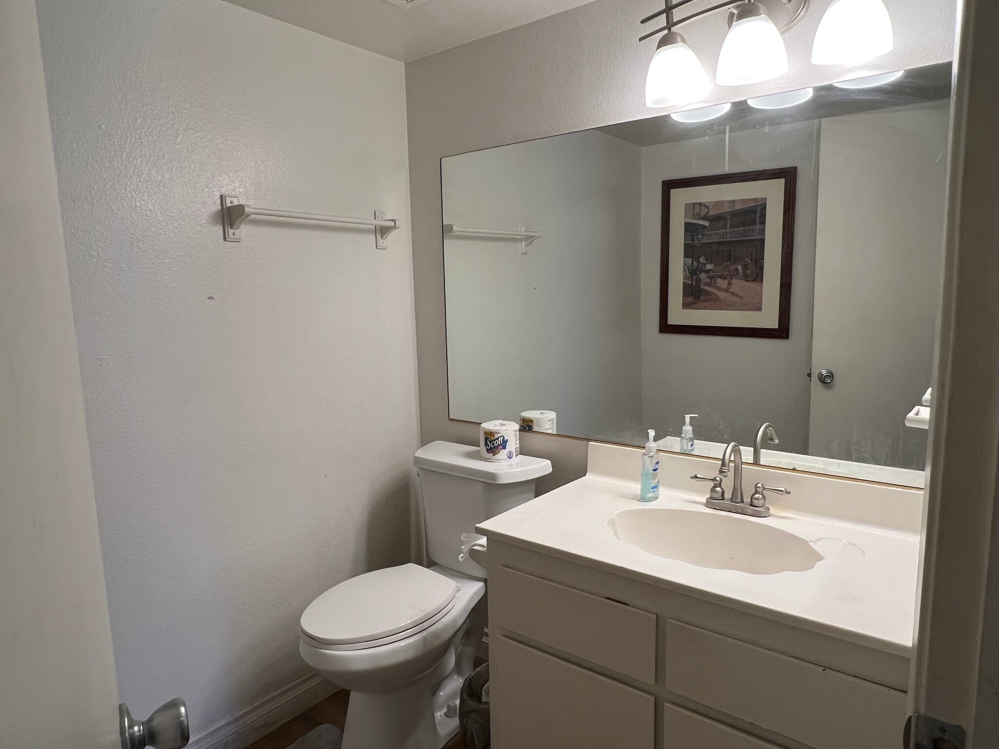 Building Photo - 4519 Buena Vista Dr