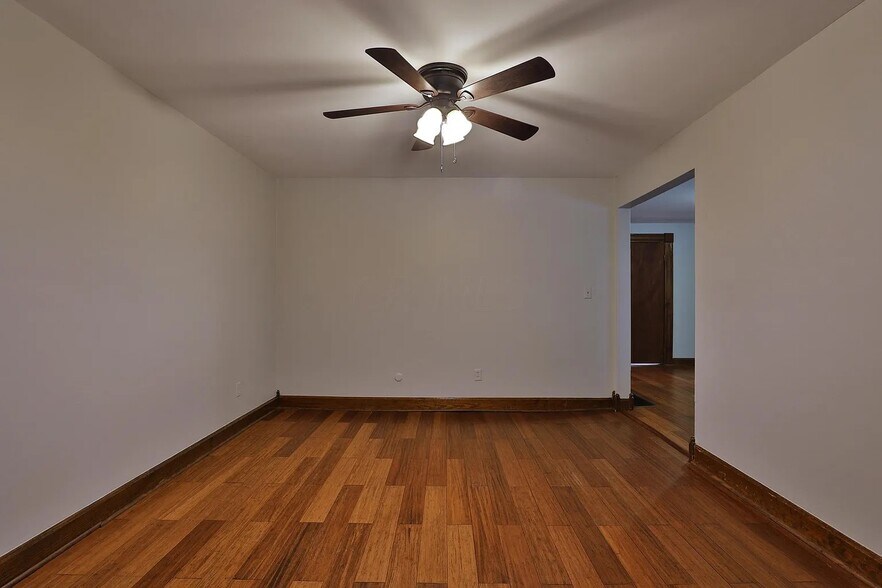 TV Room 2 - 350 W 1st Ave