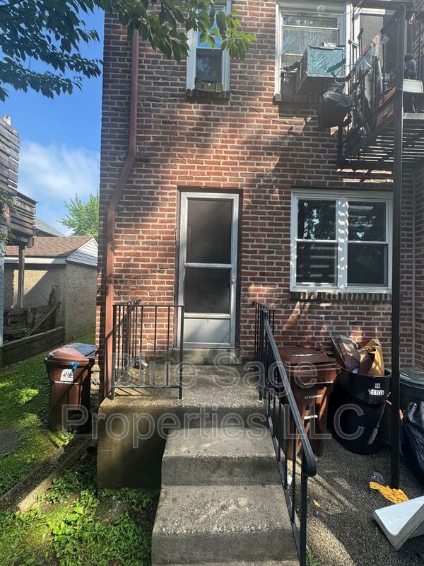 Building Photo - 56 W Albemarle Ave
