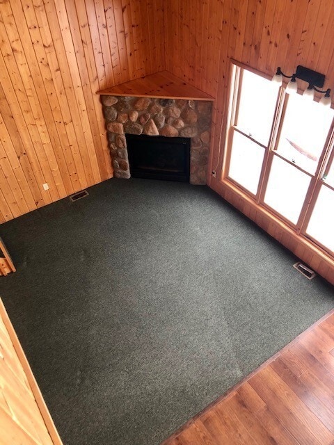Building Photo - 3 Bedroom Plus loft, 1-3/4 Bathrooms Home in Brainerd, MN on Lake Hartley