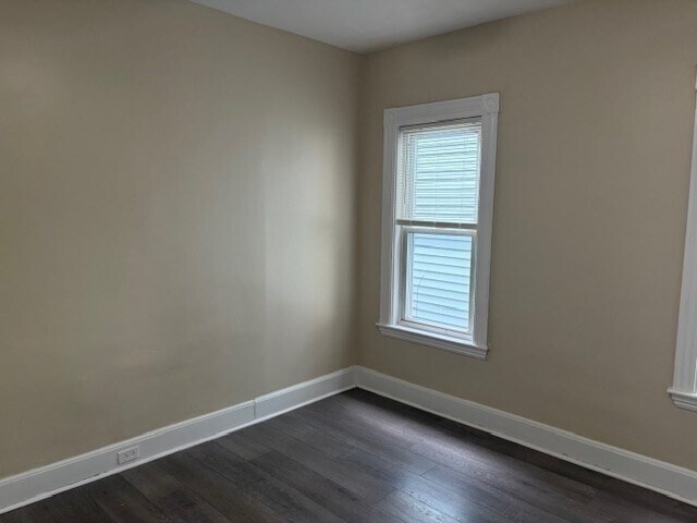 Building Photo - 84 Vernal St