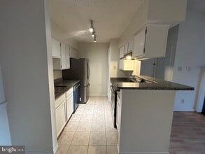 Building Photo - 1539 Lincoln Way