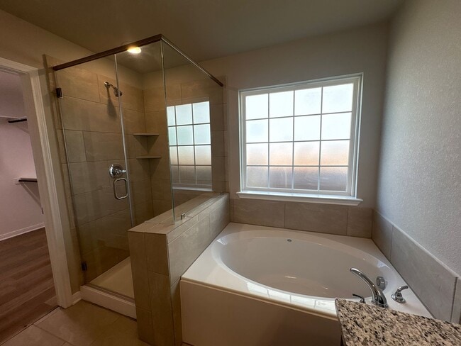 Building Photo - AVAILABLE NOW; APPLY AT OUR WEBSITE TODAY!!