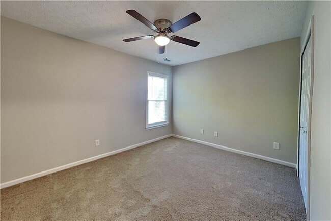 Building Photo - 1007 Elsberry Dr