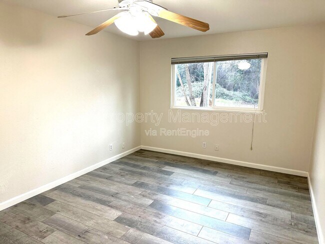 Building Photo - 2231 Morell St