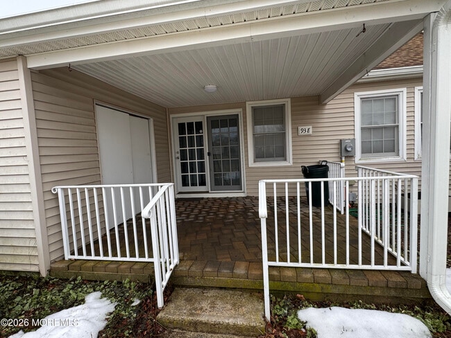 Building Photo - 93 Halls Croft Rd