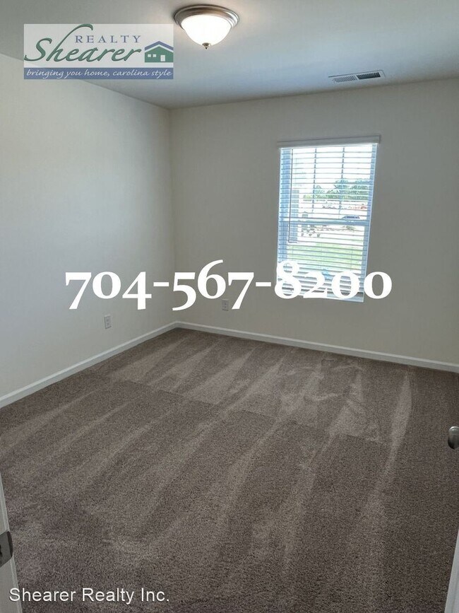 Building Photo - 3 br, 2.5 bath House - 2869 Yeager Drive