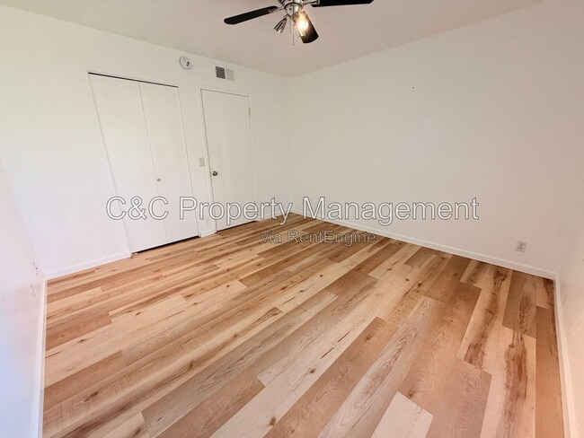 Building Photo - 230 Diamond Way