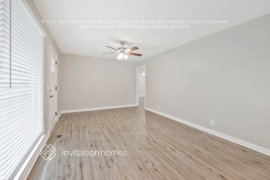 Building Photo - 6476 Paddington Way