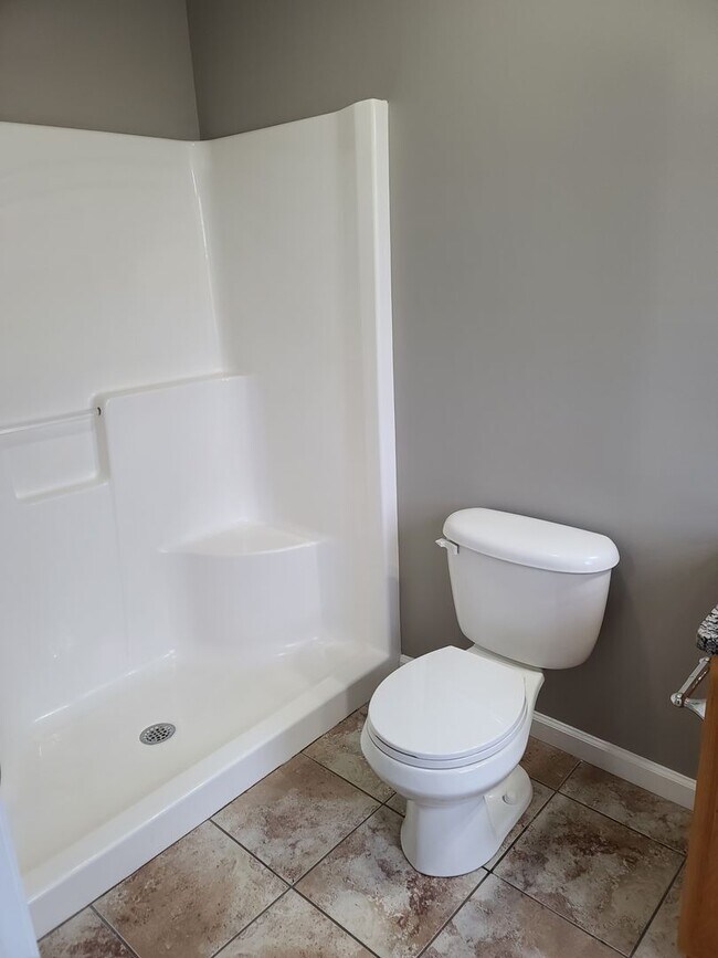 Building Photo - 3 Bedroom Townhome for Rent in Waynesboro