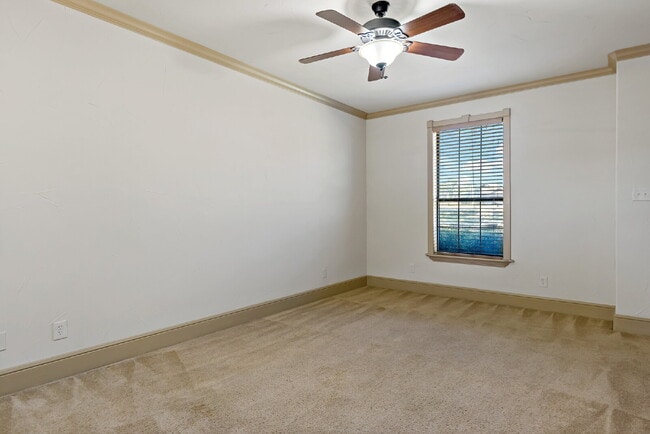 Building Photo - "Modern 2 Bed, 1.5 Bath Condo in Sanger, TX with 982 sq ft of Comfortable Living Space!"
