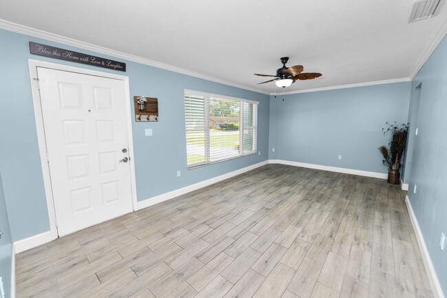 Building Photo - 3 Bed 2 Bath South Lakeland Home for Rent