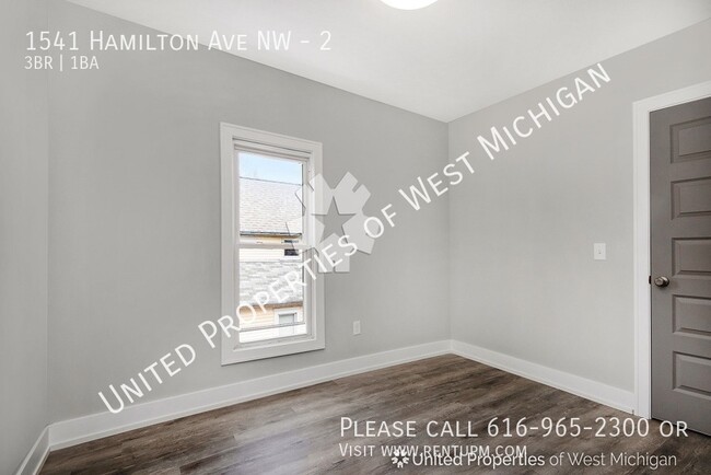 Building Photo - Available Now | Recently Remodeled 3 Bedro...