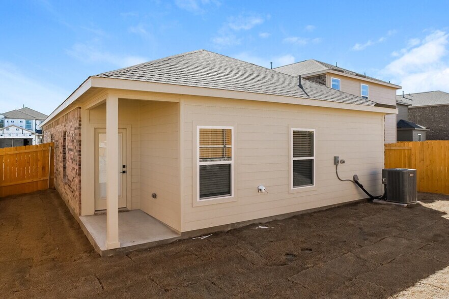 Building Photo - 1106 Princeton Hts Blvd