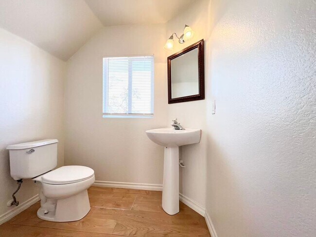 Building Photo - 5875 Rainbow Trout Ct