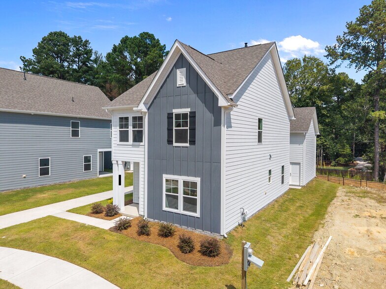 Building Photo - 4045 Grommet Ct