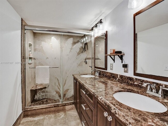 Building Photo - 11861 SW 9th Manor