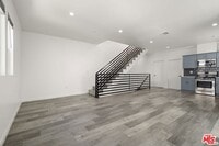 Building Photo - 158 Mariposa Ave