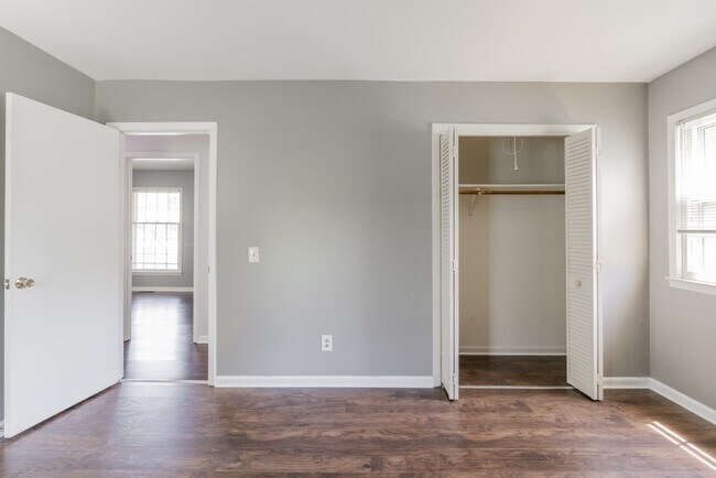 Building Photo - 1601 Sansberry Rd