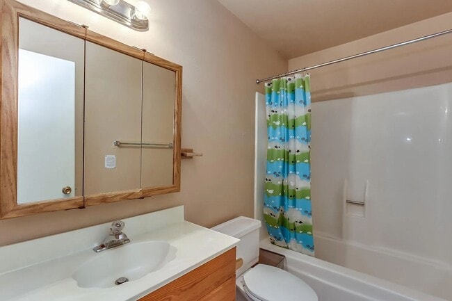 Building Photo - 5-Bed 3.5 Bath Tempe Home with Private Pool & Prime ASU Proximity