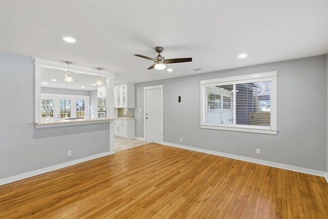 Building Photo - 5614 Shoalwood Ave