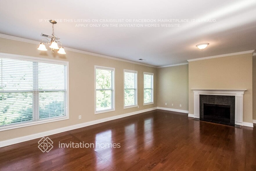 Building Photo - 3602 Huddlestone Ln NE
