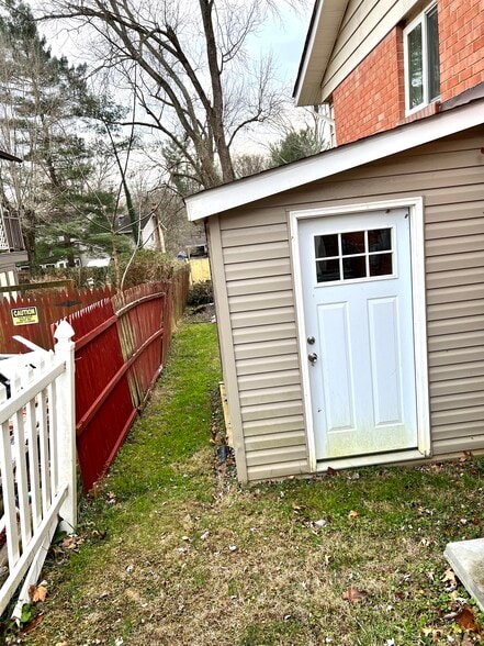Building Photo - 5412 Amberwood Ln