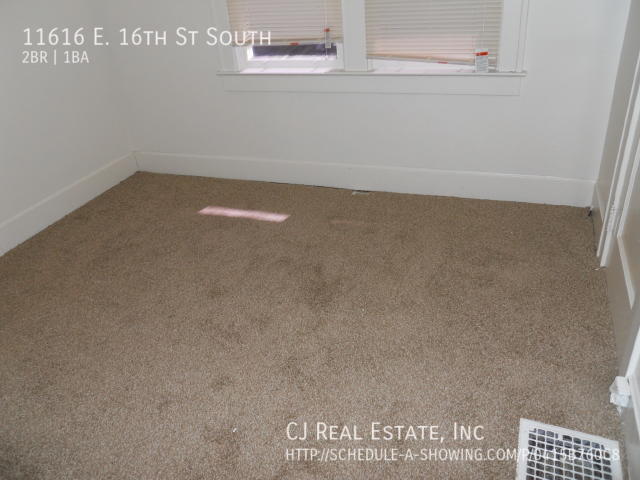 Building Photo - 11616 E 16th St