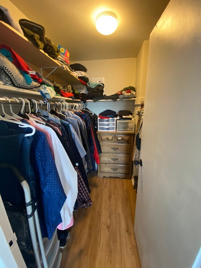 Building Photo - 5340 Holmes Run Pkwy