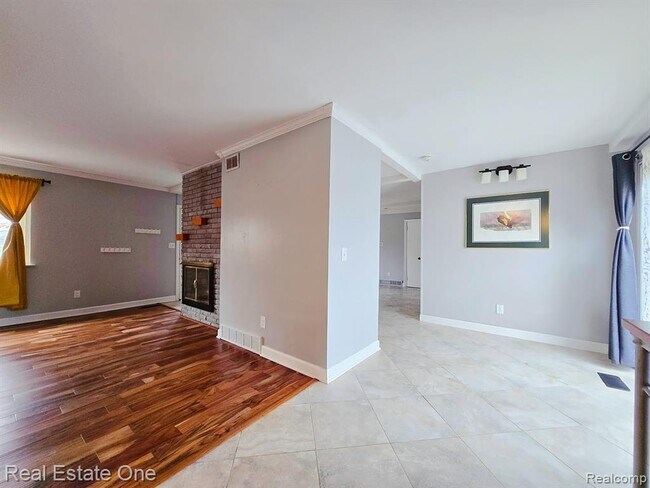 Building Photo - 2287 Strader Dr