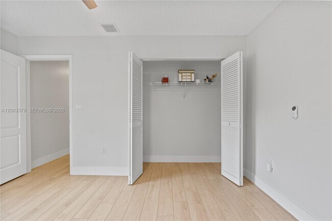 Building Photo - 237 NW 100th Ave