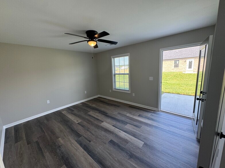 Building Photo - 4108 Stagecoach Dr