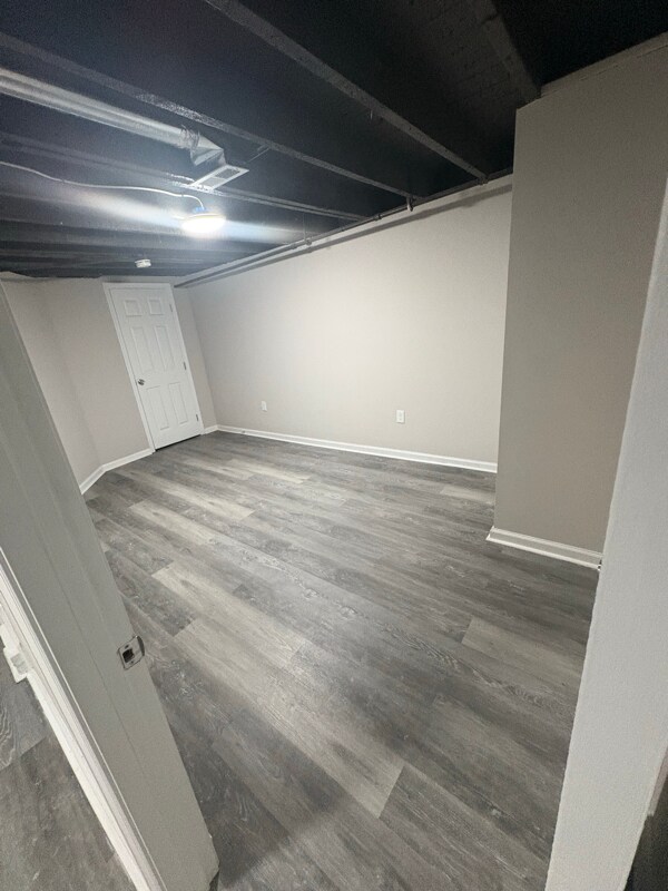 Building Photo - 2416 W Franklin St