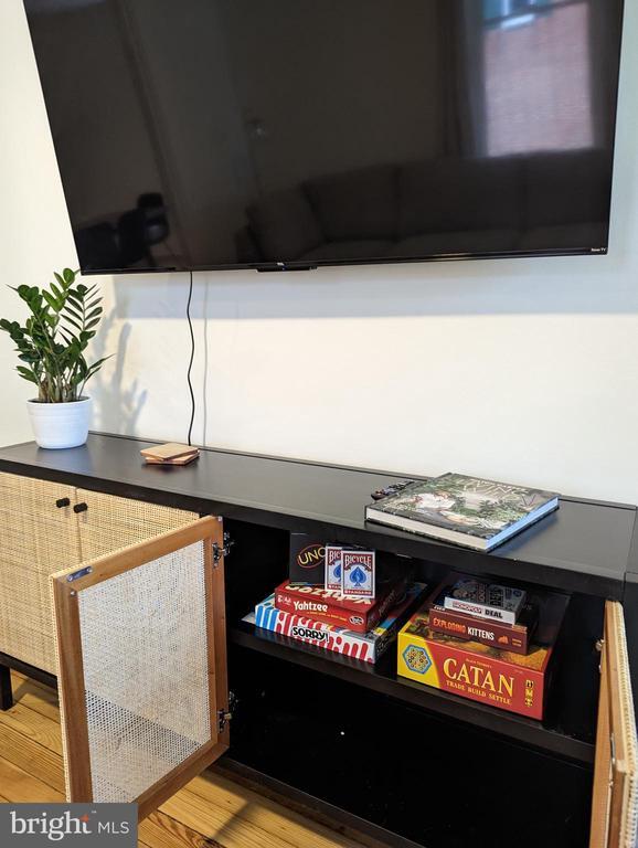 Building Photo - 136 E Harrisburg Ave