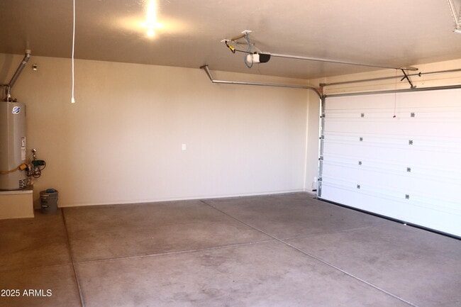 Building Photo - 1547 Middle Crk Ln