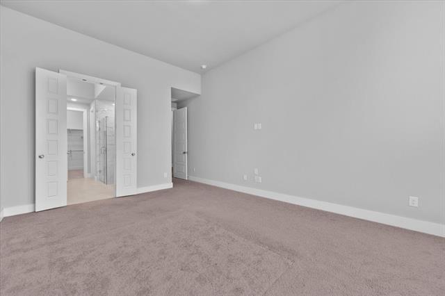 Building Photo - 3011 Armstrong Ave